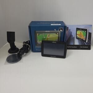 Magellan RoadMate 4.3" GPS Navigator Bundle W Box All Accessories + Manual